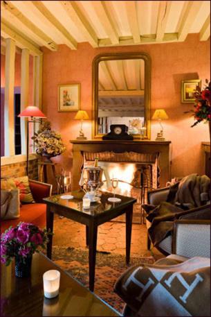 Отель Auberge A La Bonne Idee Saint-Jean-aux-Bois  Экстерьер фото
